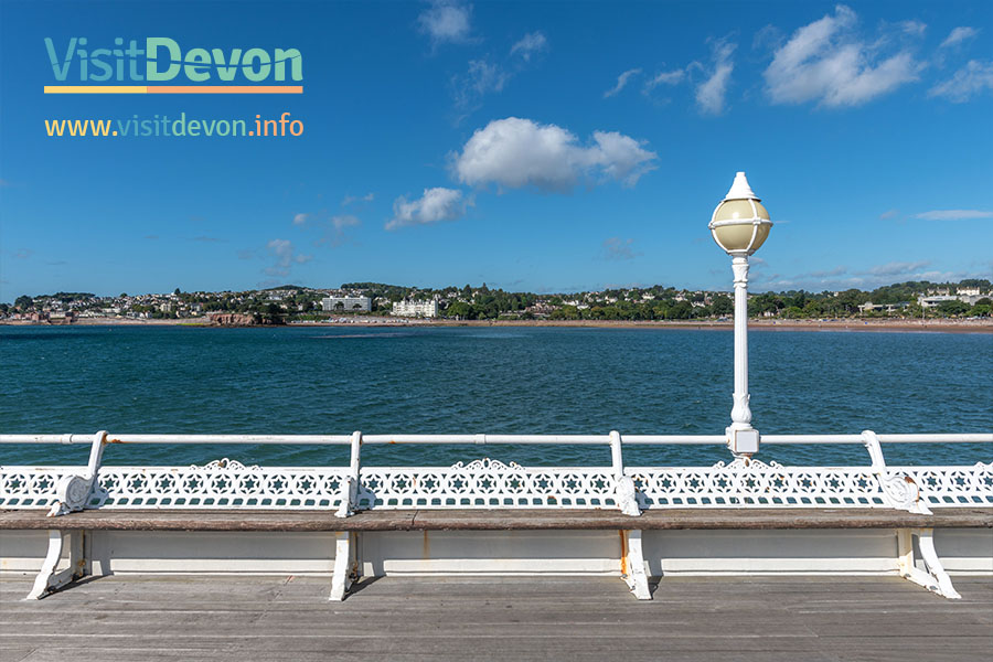 Tourist information guide and events in gorgeous Devon, UK.